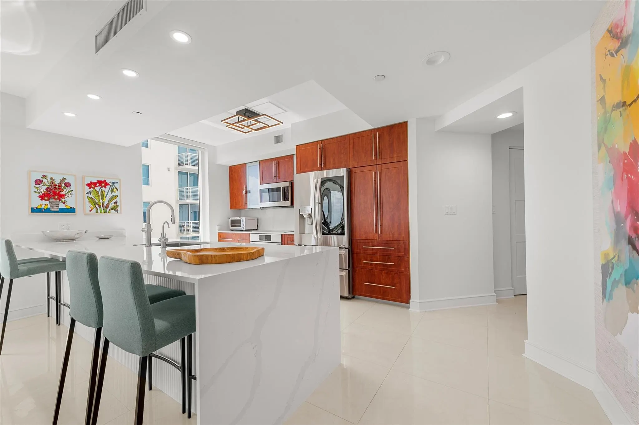 2831 N Ocean Blvd, #505N
