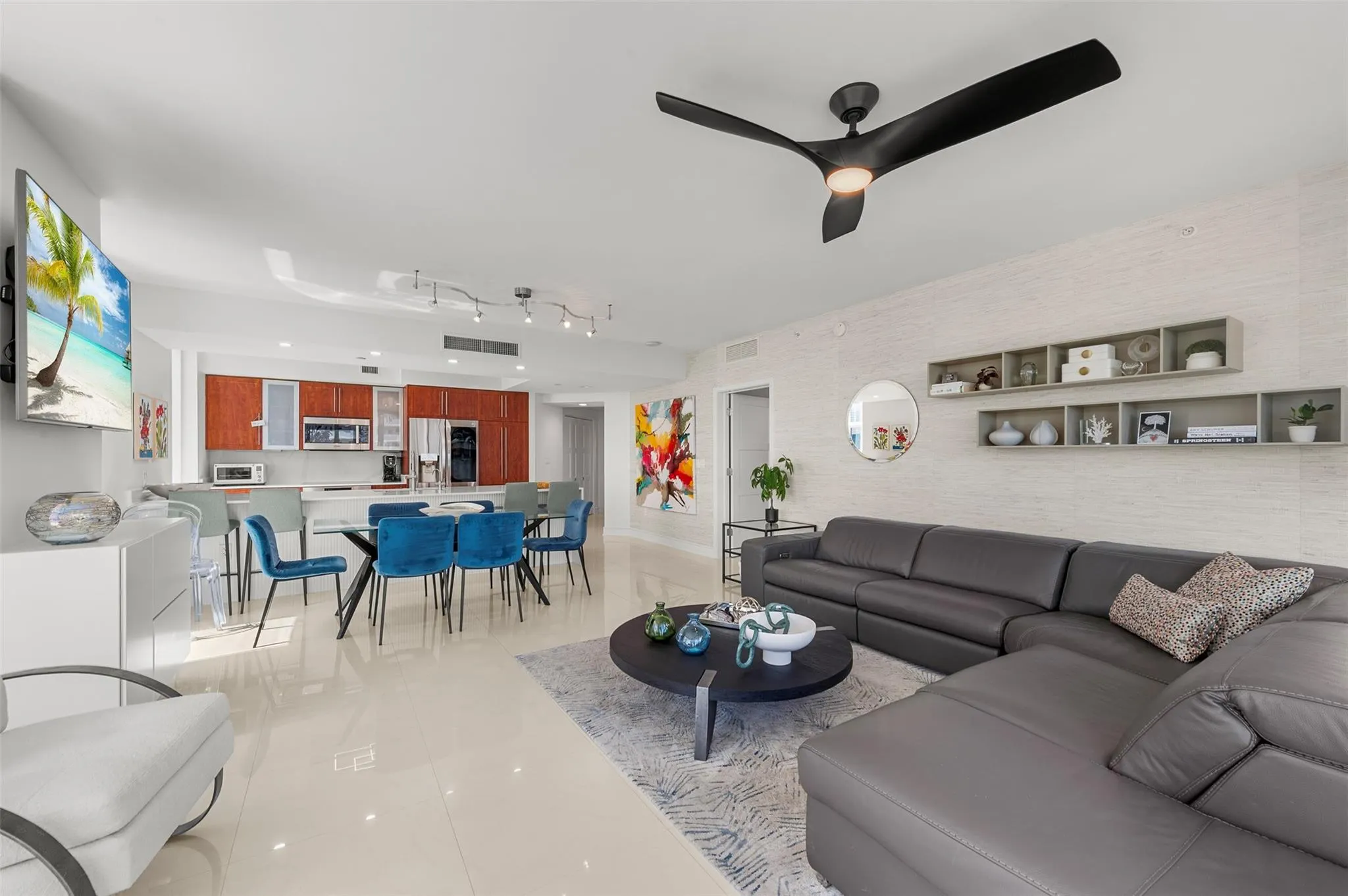2831 N Ocean Blvd, #505N