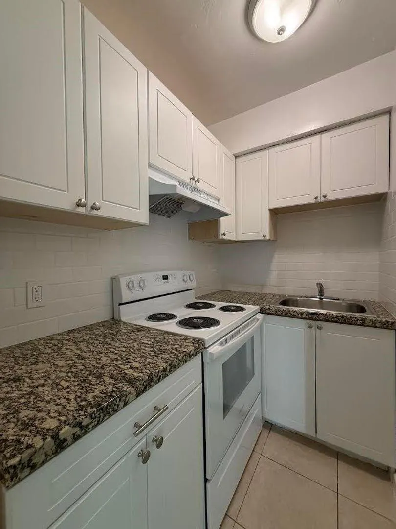 405 6th Ave, #5