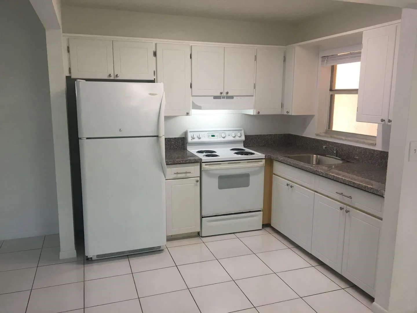 5831 SW 36th Ct, #203