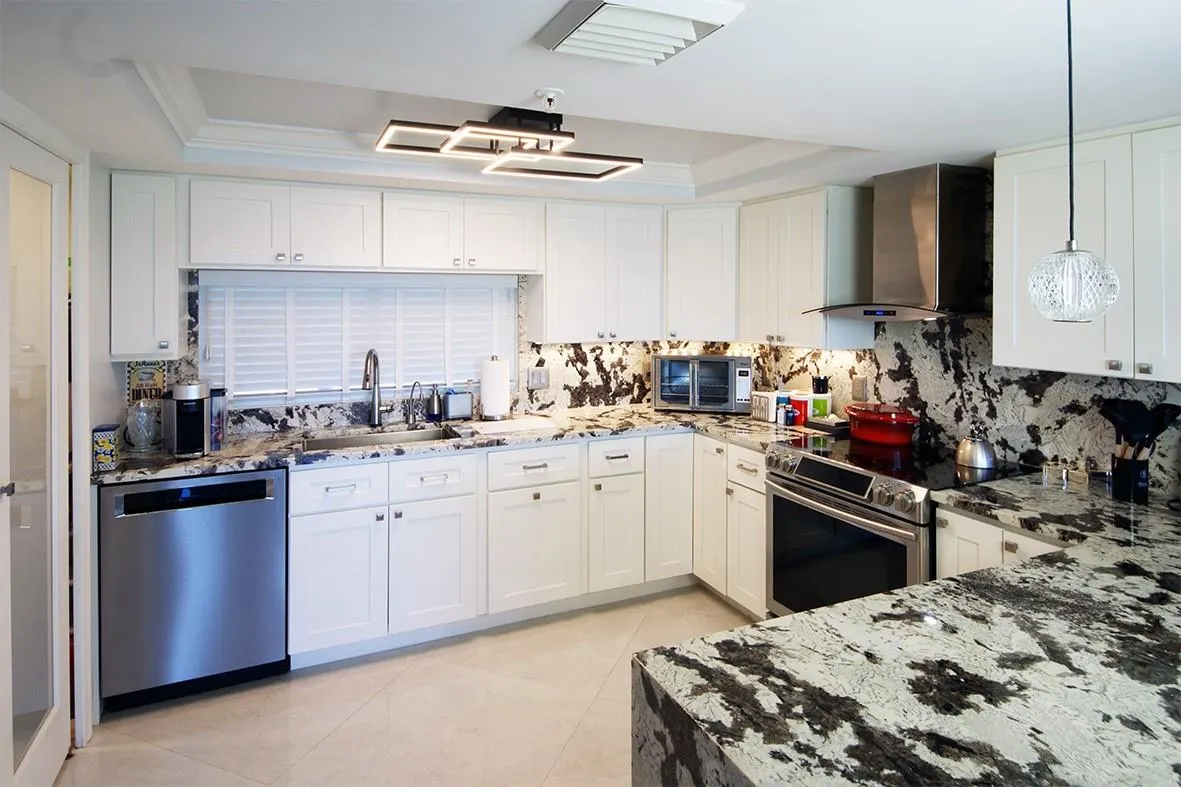 2480 Presidential Way, #1006