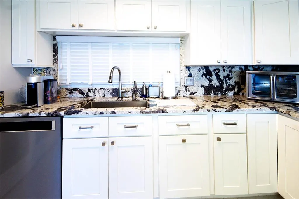 2450 Presidential Way, #1006