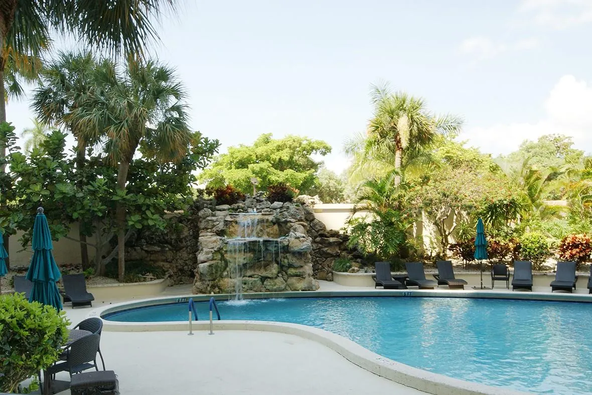2480 Presidential Way, #1006