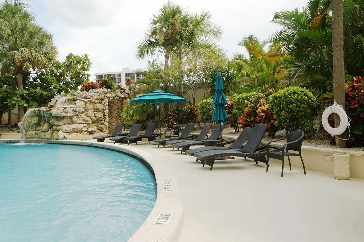 2480 Presidential Way, #1006
