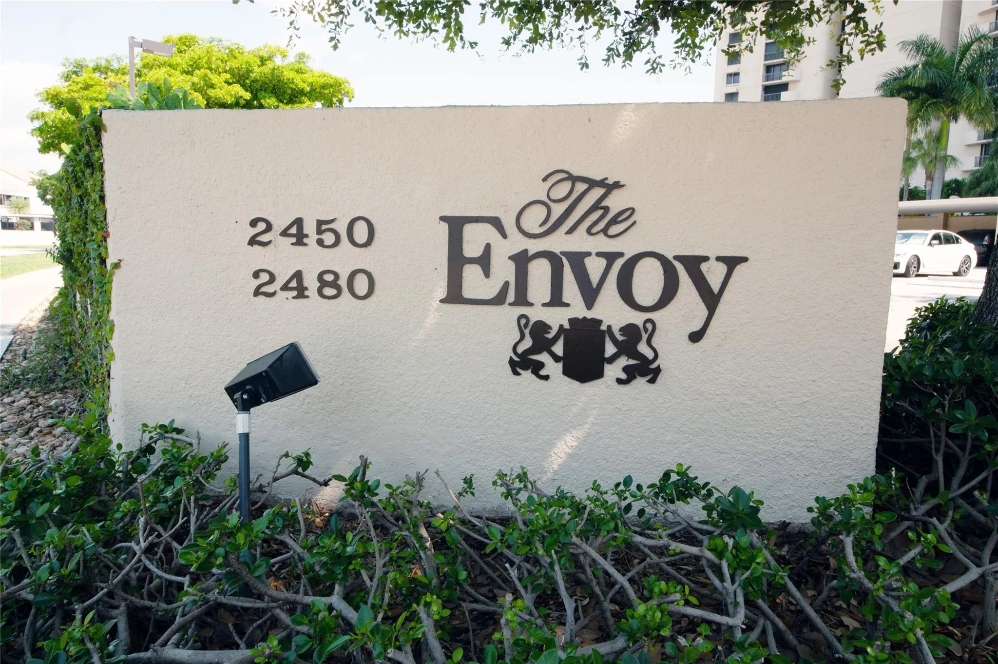 2480 Presidential Way, #1006
