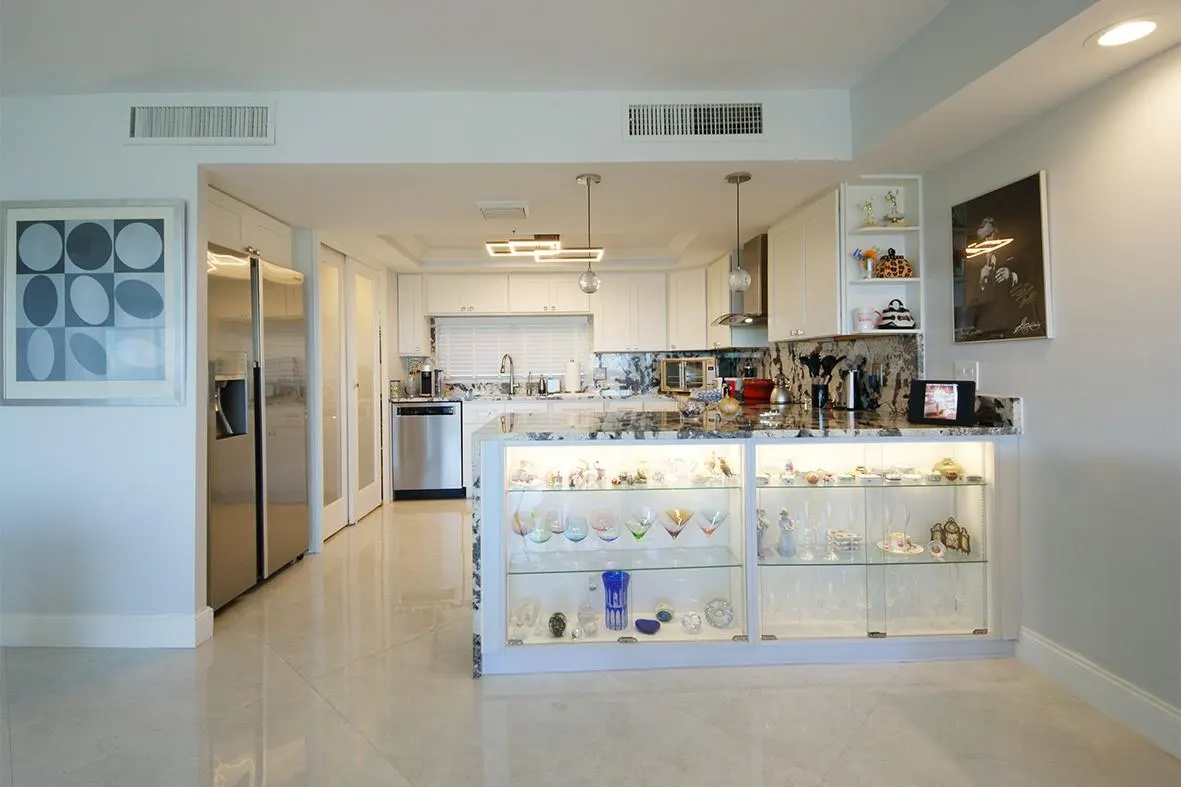 2480 Presidential Way, #1006