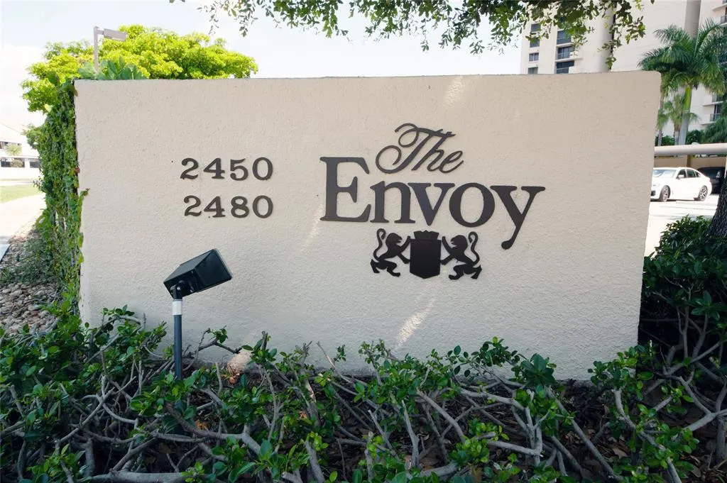 2450 Presidential Way, #1006