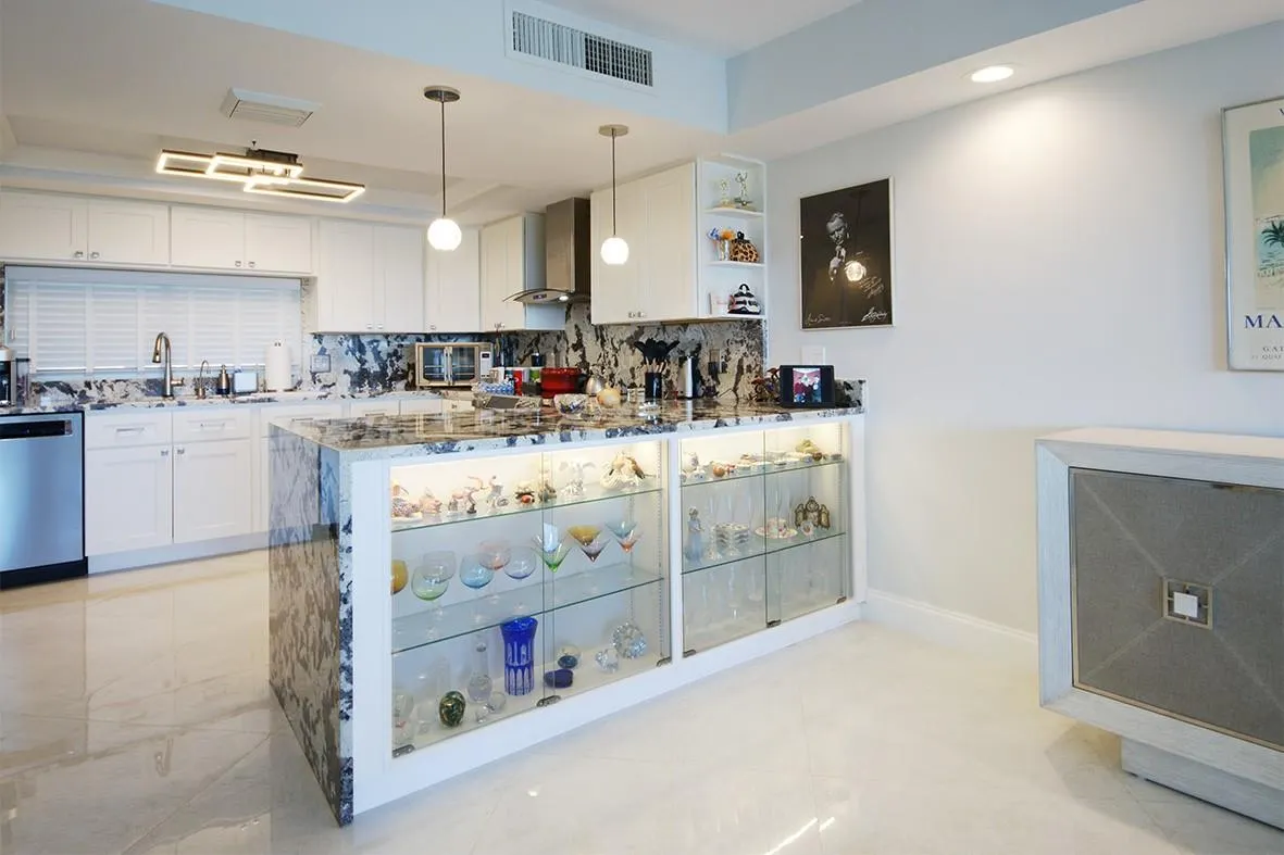 2480 Presidential Way, #1006