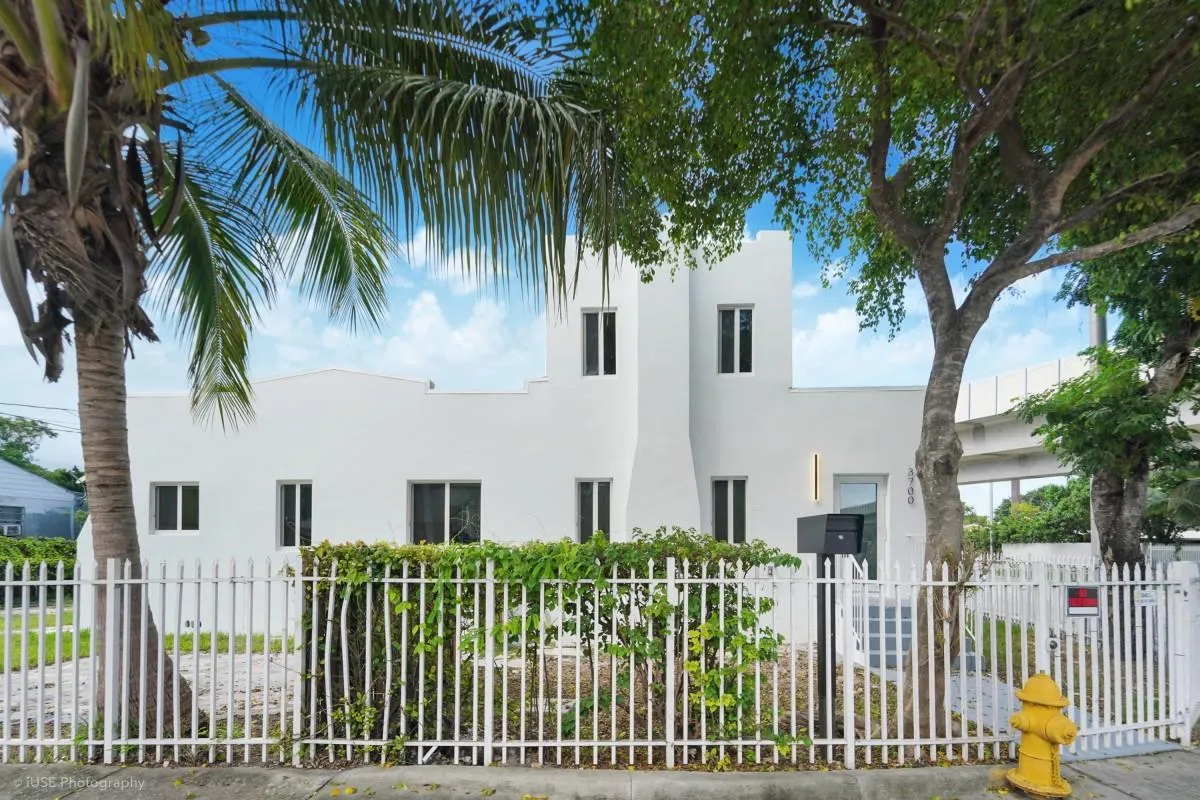 3700 NW 12th Ave