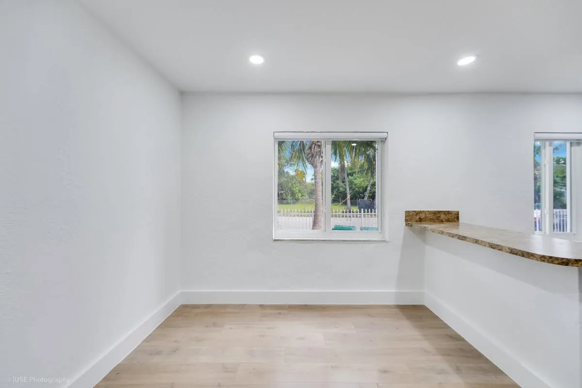 3700 NW 12th Ave