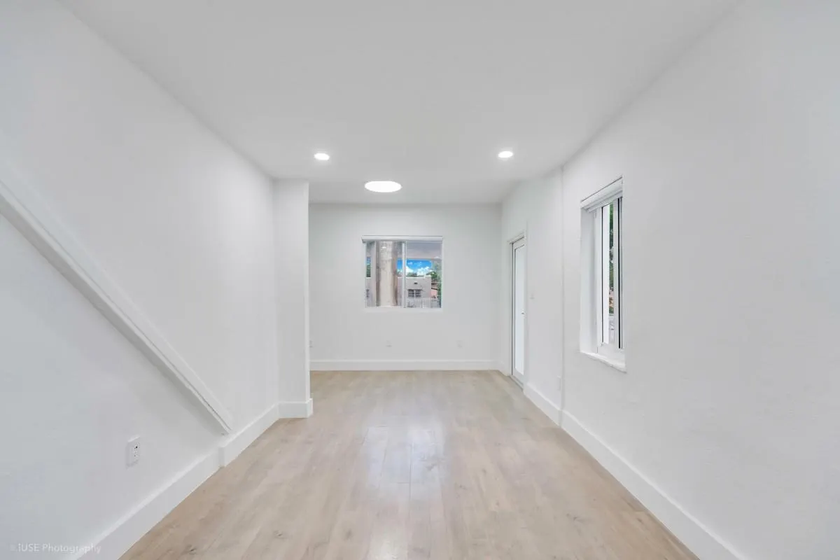 3700 NW 12th Ave