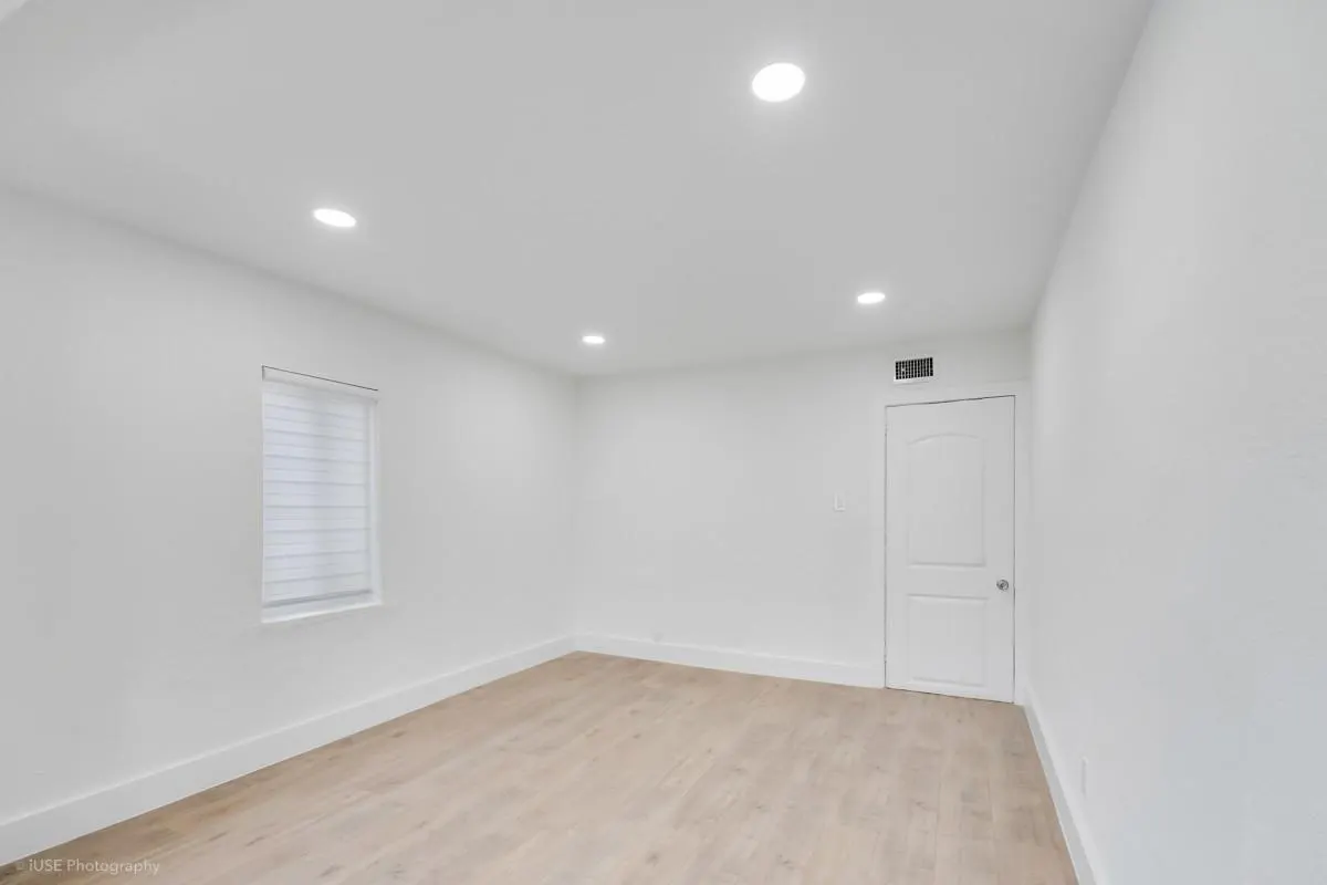 3700 NW 12th Ave