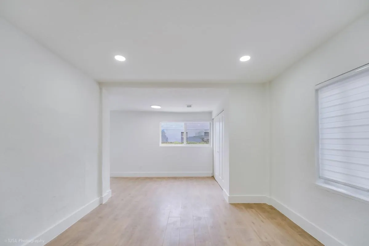 3700 NW 12th Ave