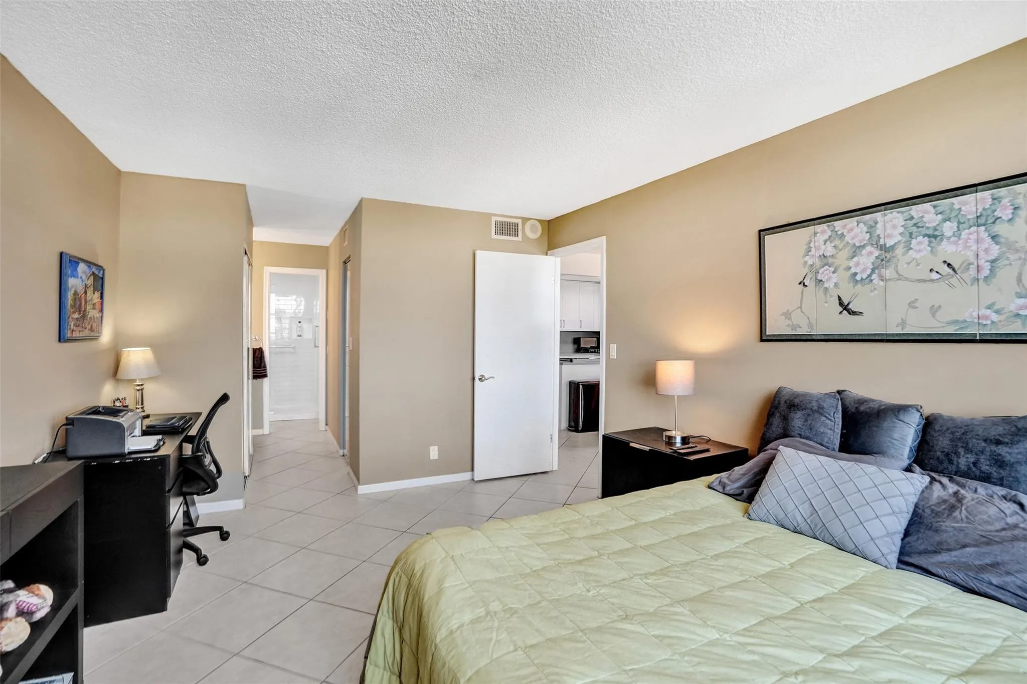 1800 N Andrews Ave, #12B