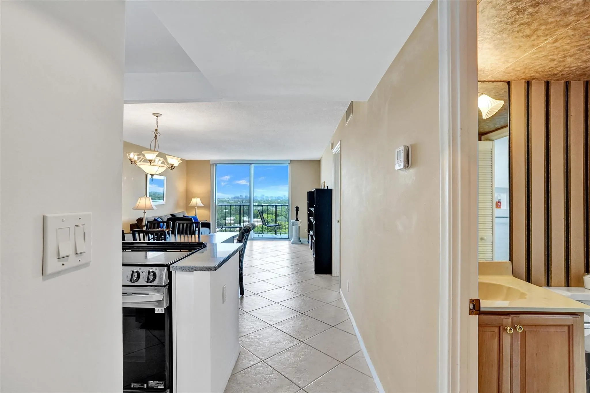 1800 N Andrews Ave, #12B
