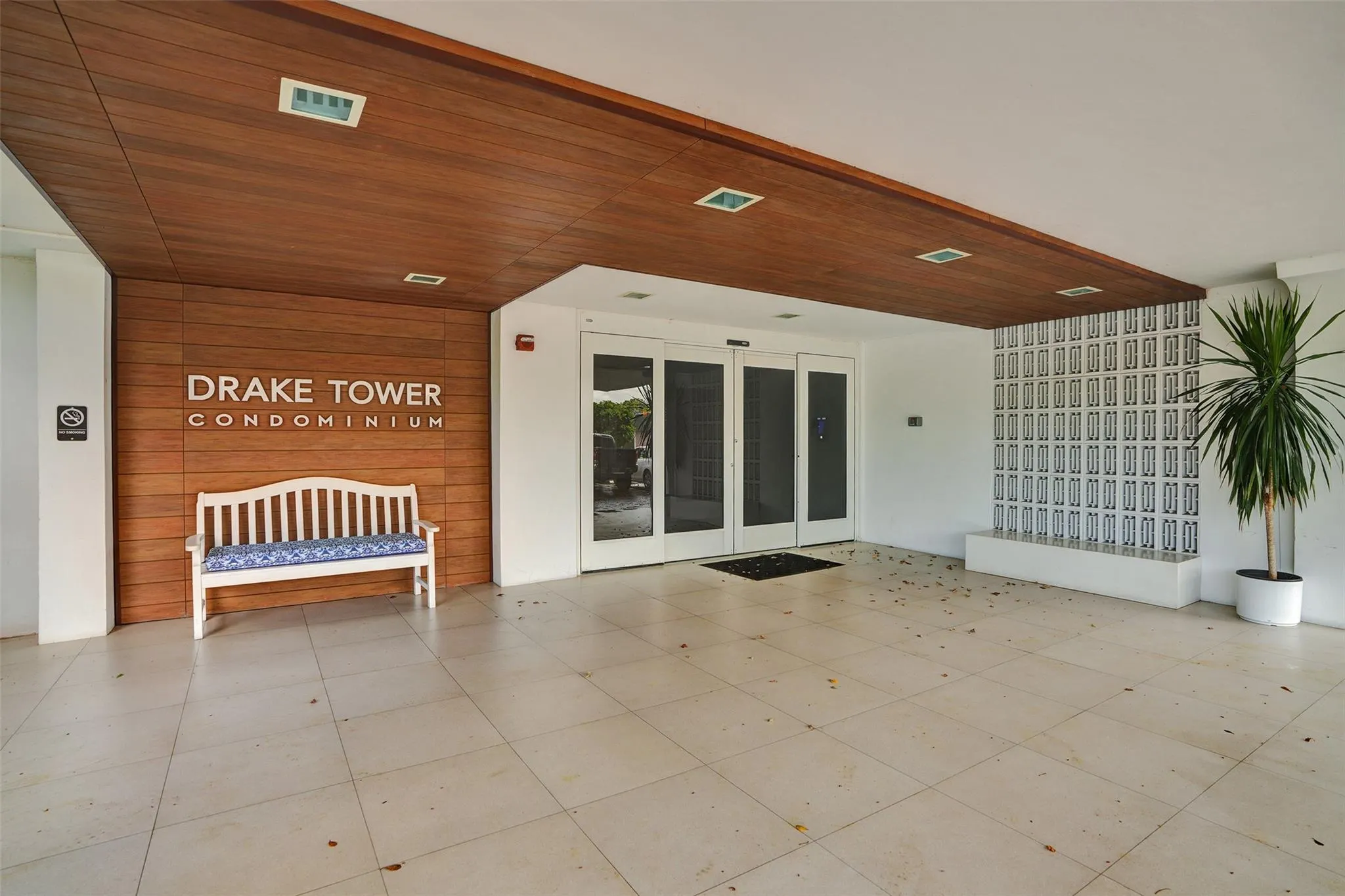 1800 N Andrews Ave, #12B