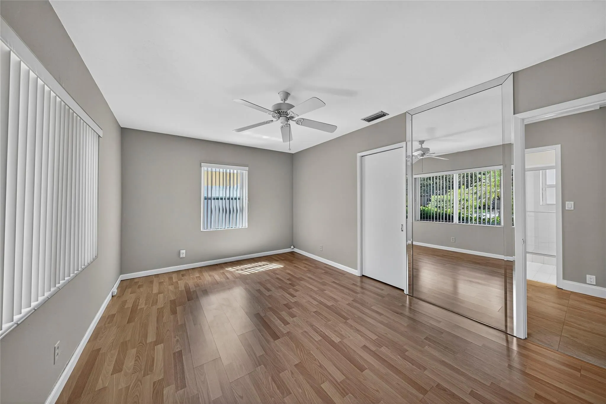 1415 NE 17th Ter