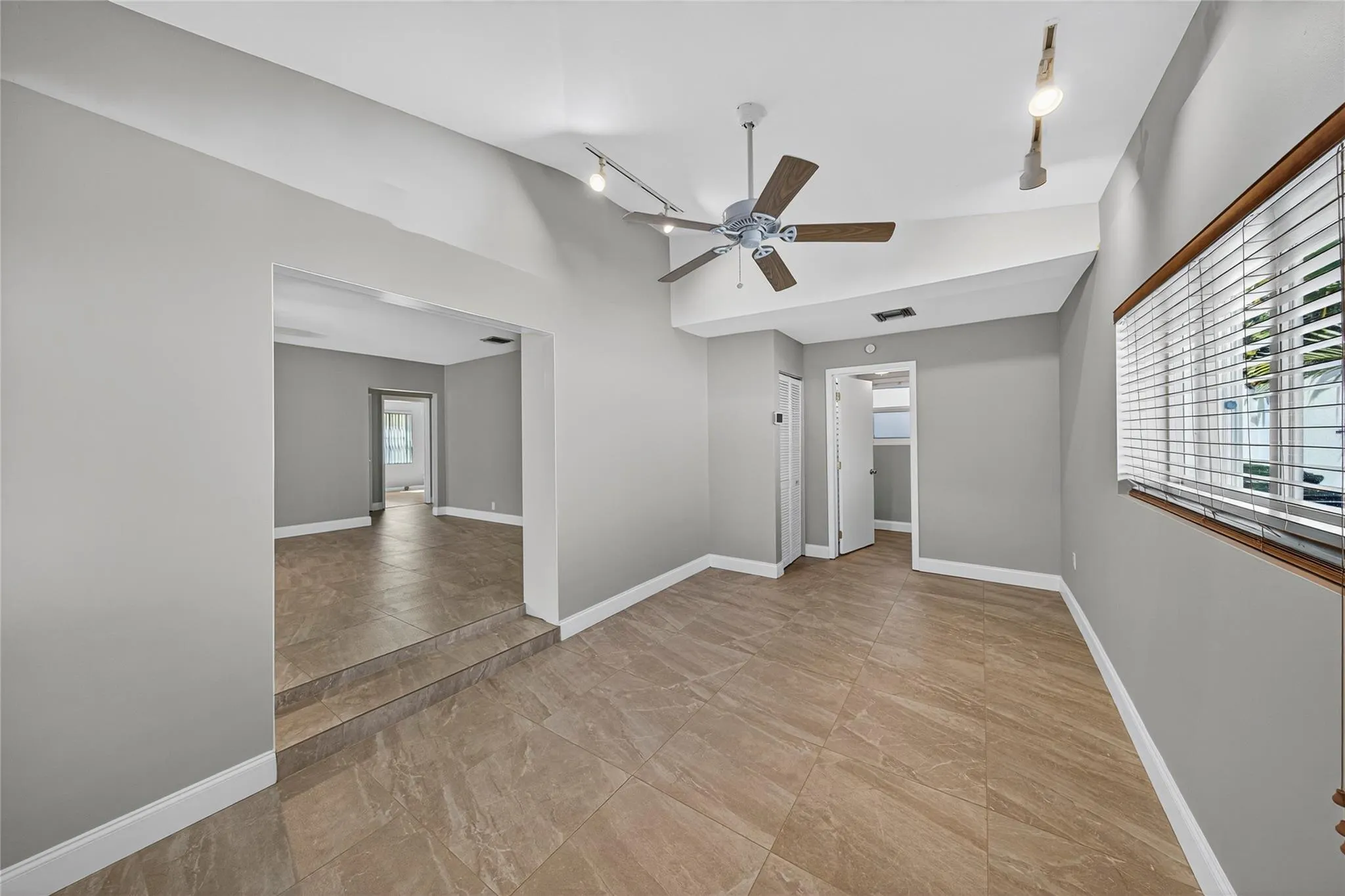 1415 NE 17th Ter