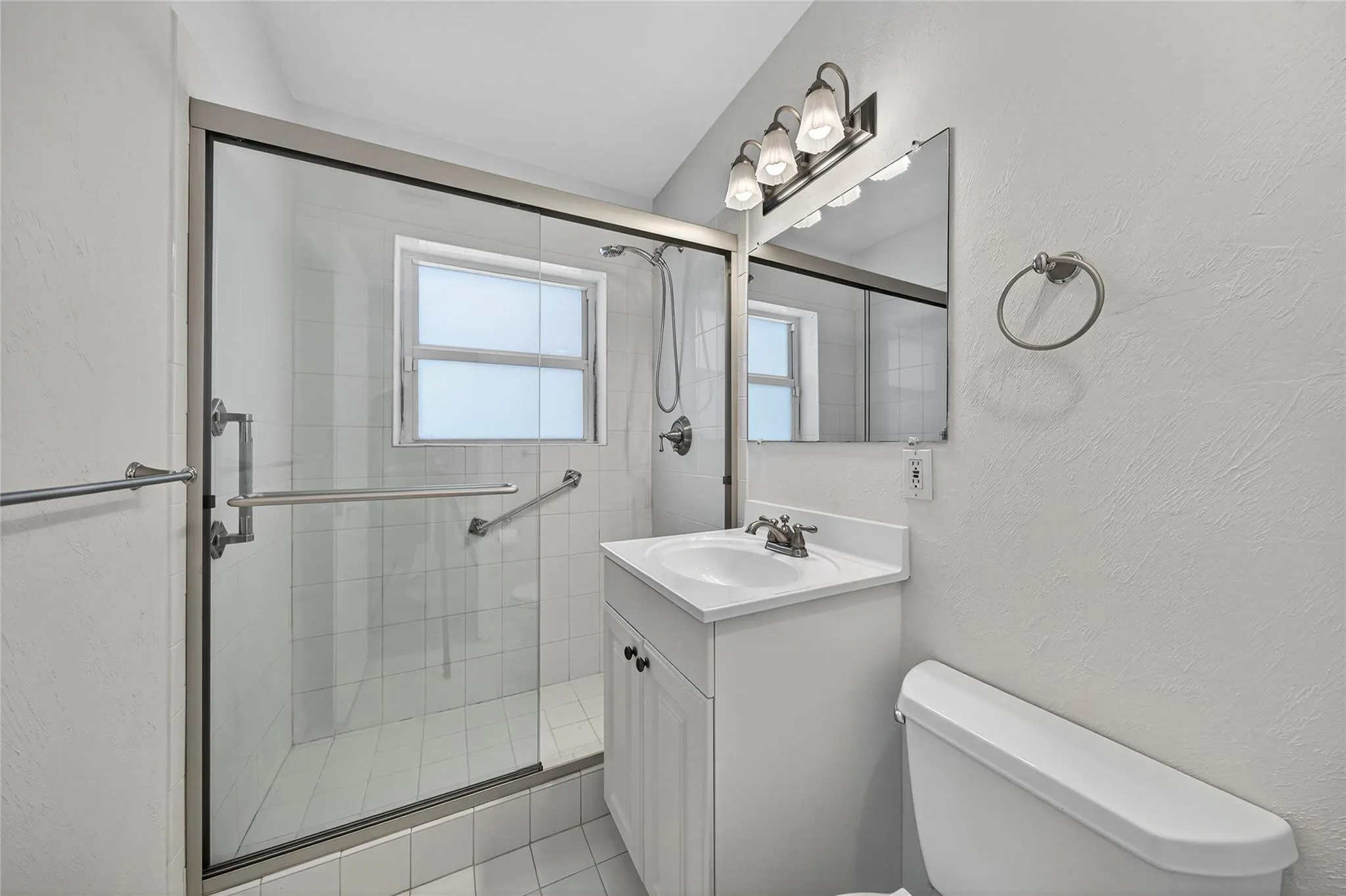 1415 NE 17th Ter