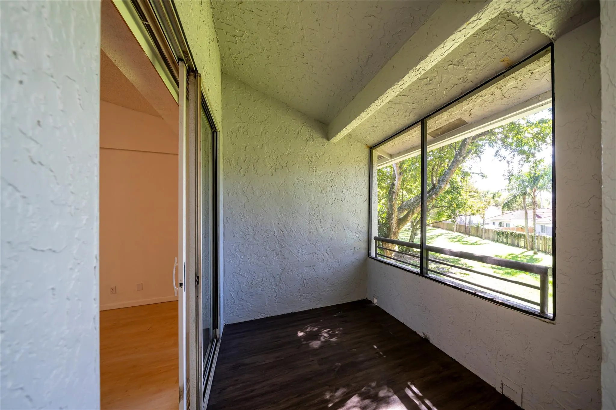 721 Lyons Rd, #15-208