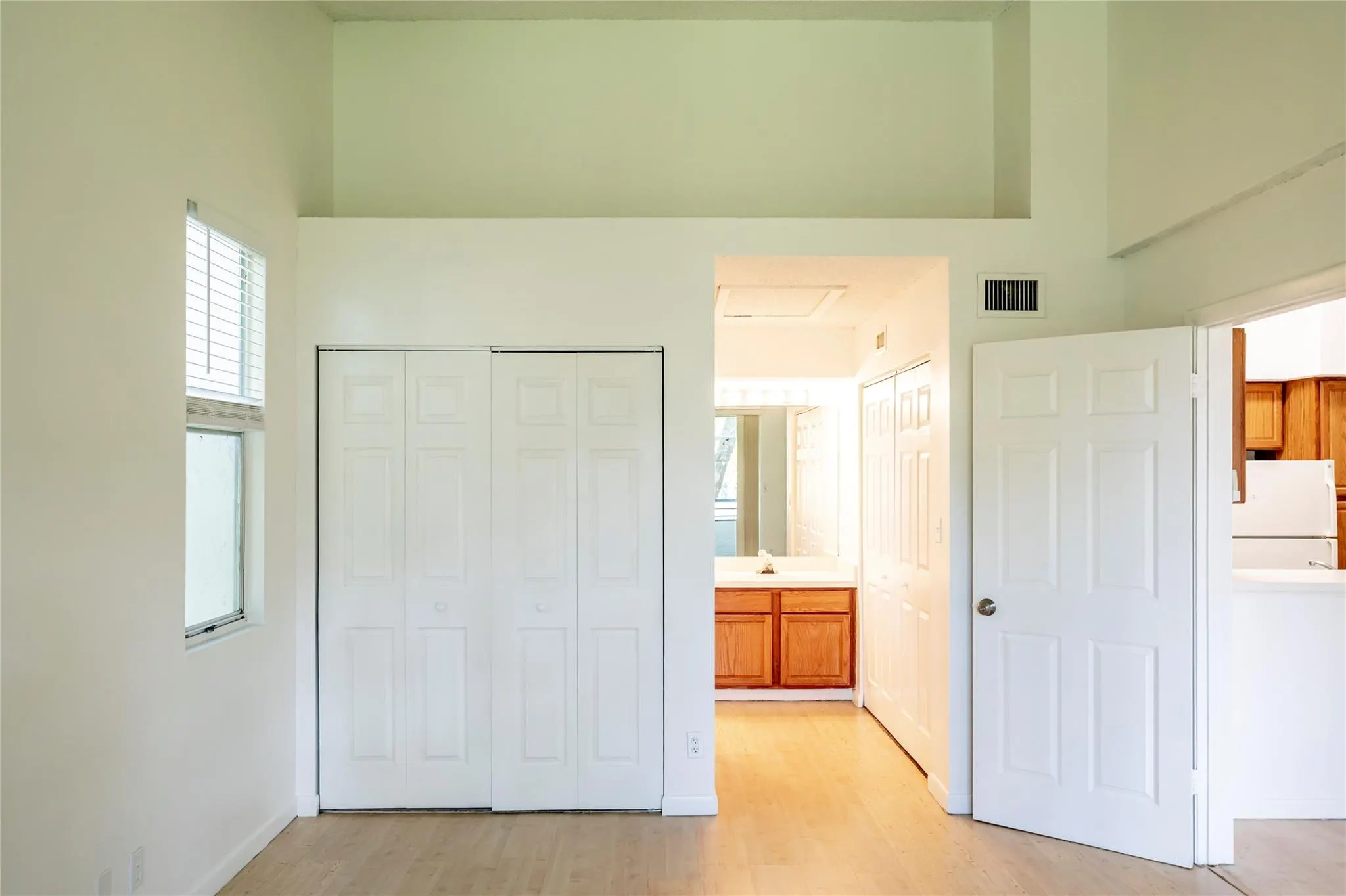 721 Lyons Rd, #15-208