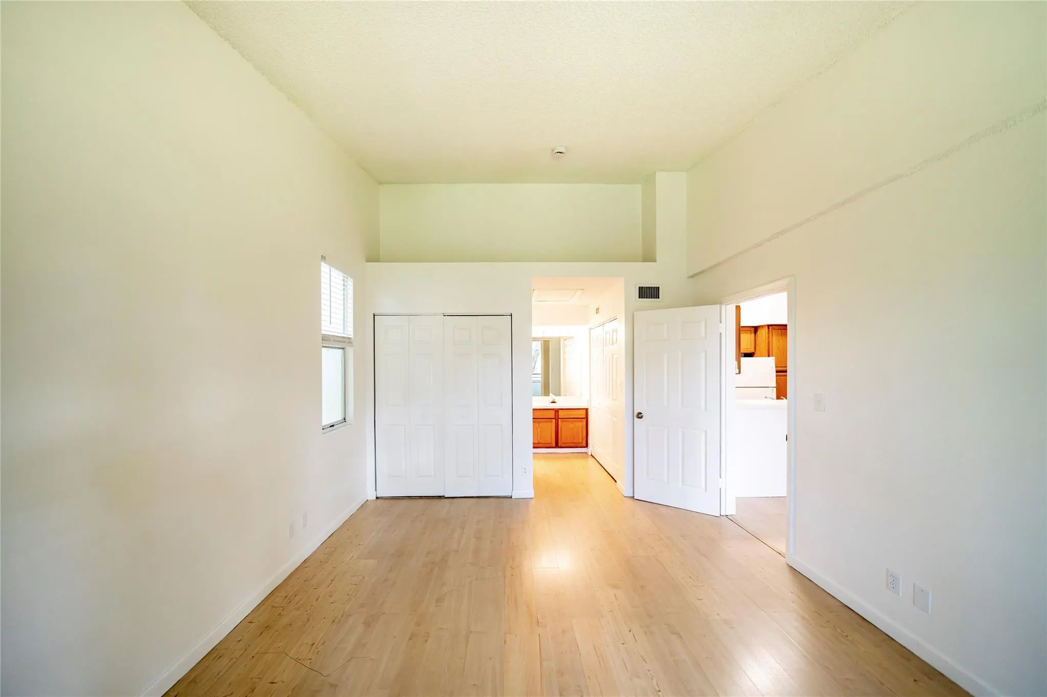 721 Lyons Rd, #15-208