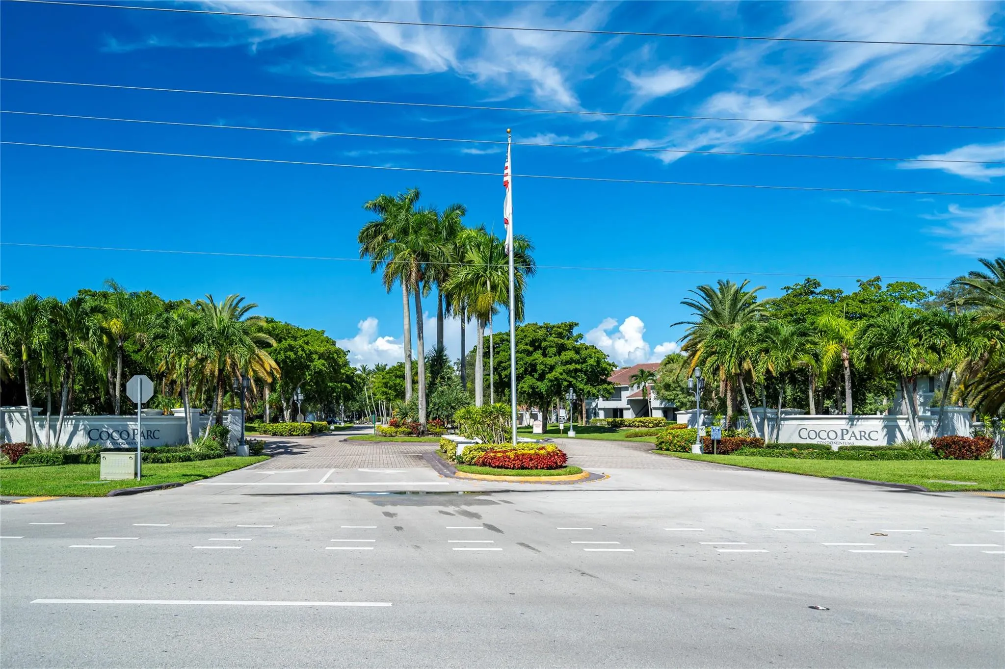 721 Lyons Rd, #15-208