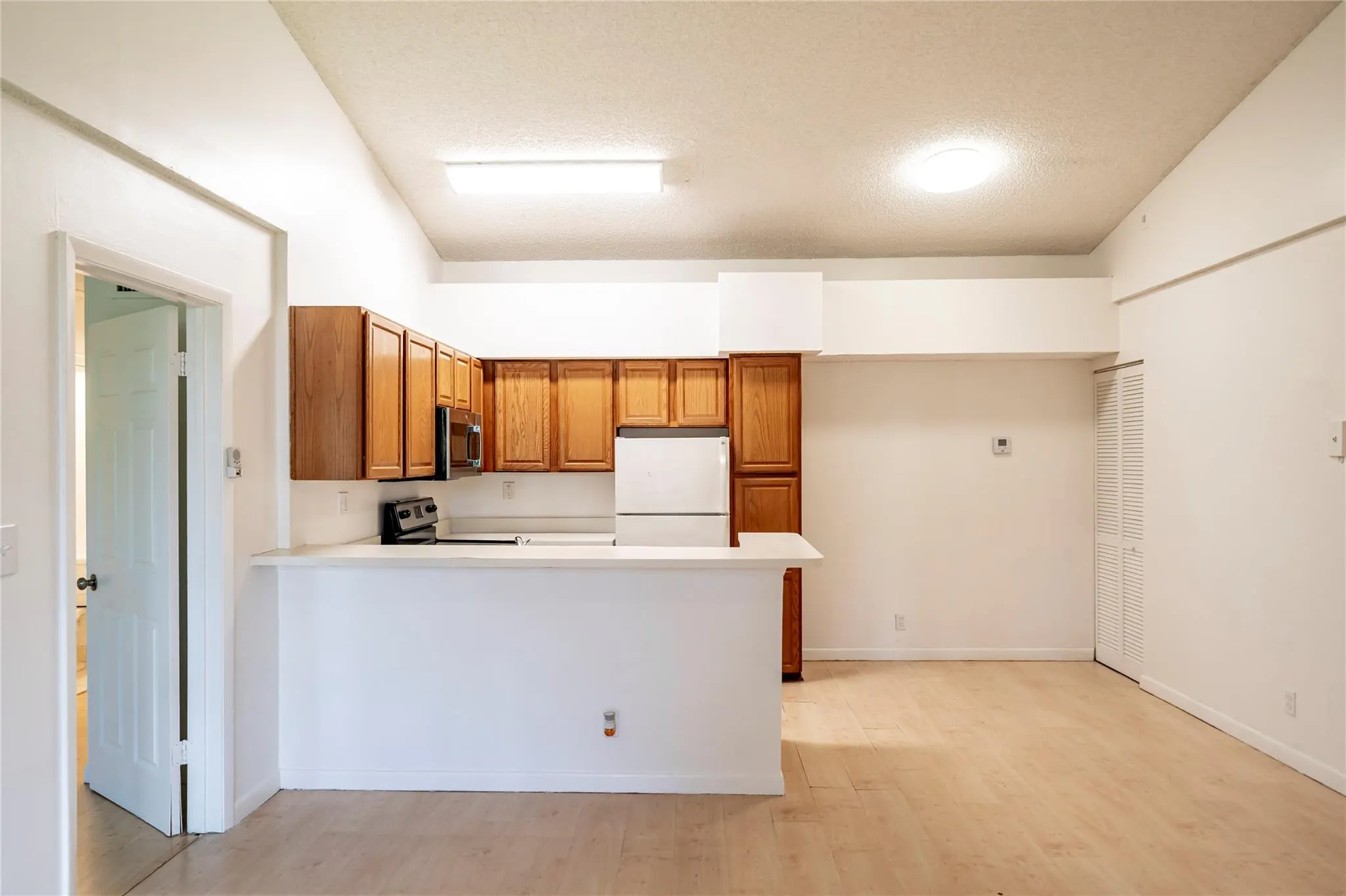 721 Lyons Rd, #15-208