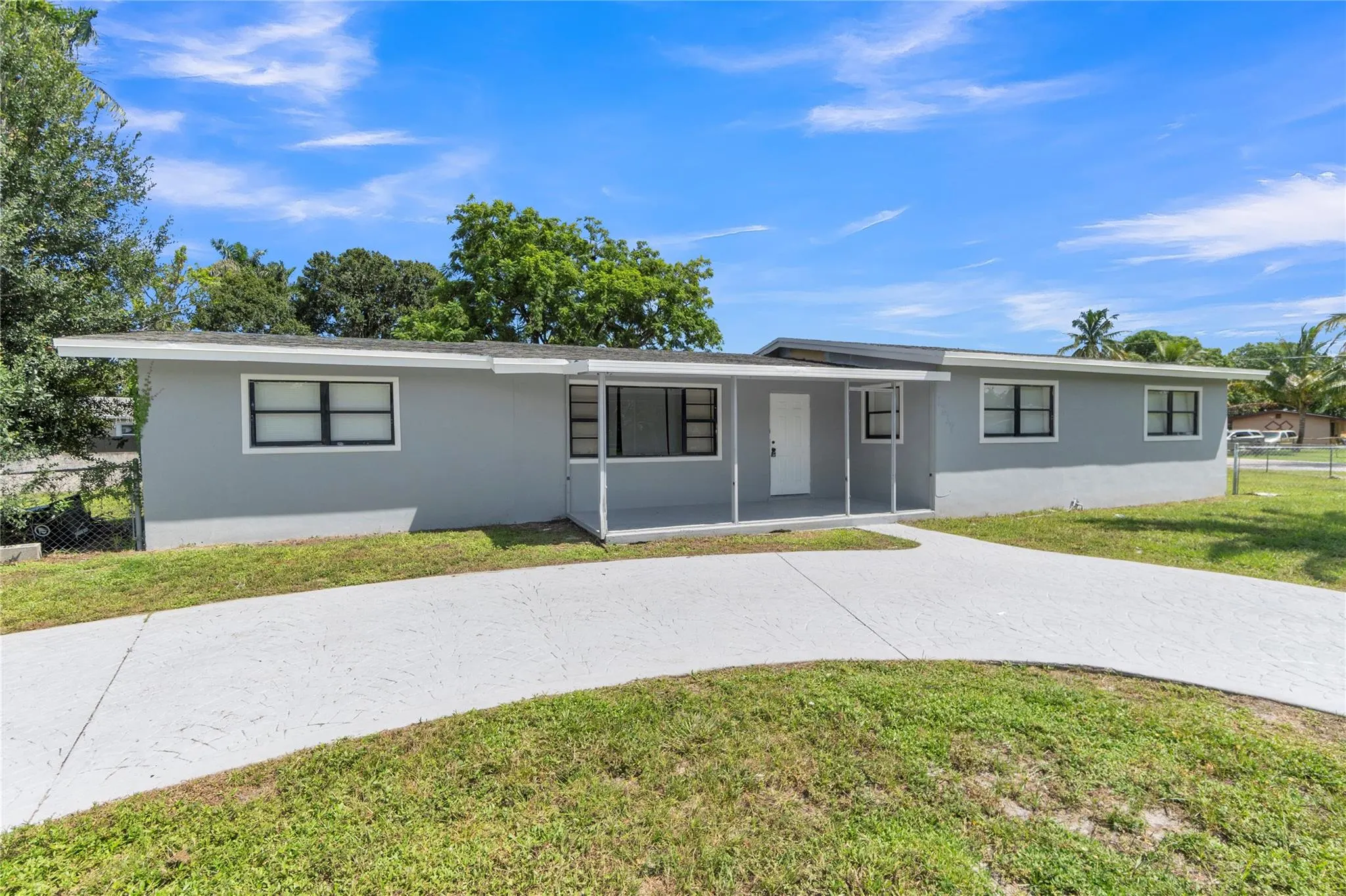 1237 NW 17 Street