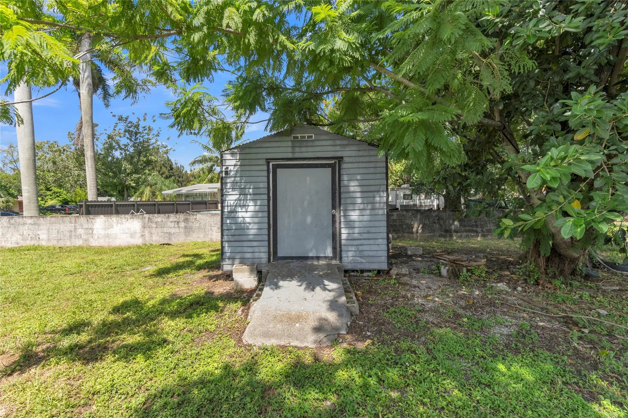 1237 NW 17 Street
