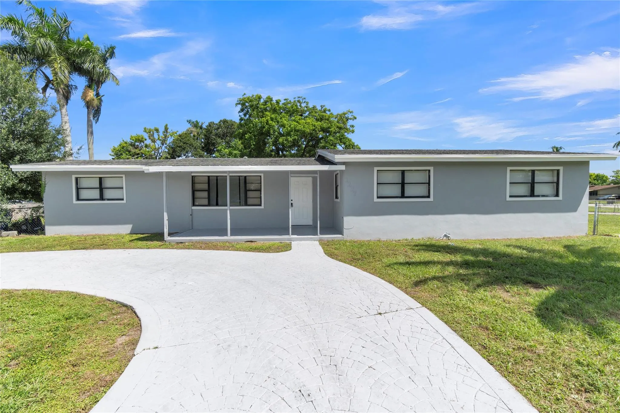 1237 NW 17 Street