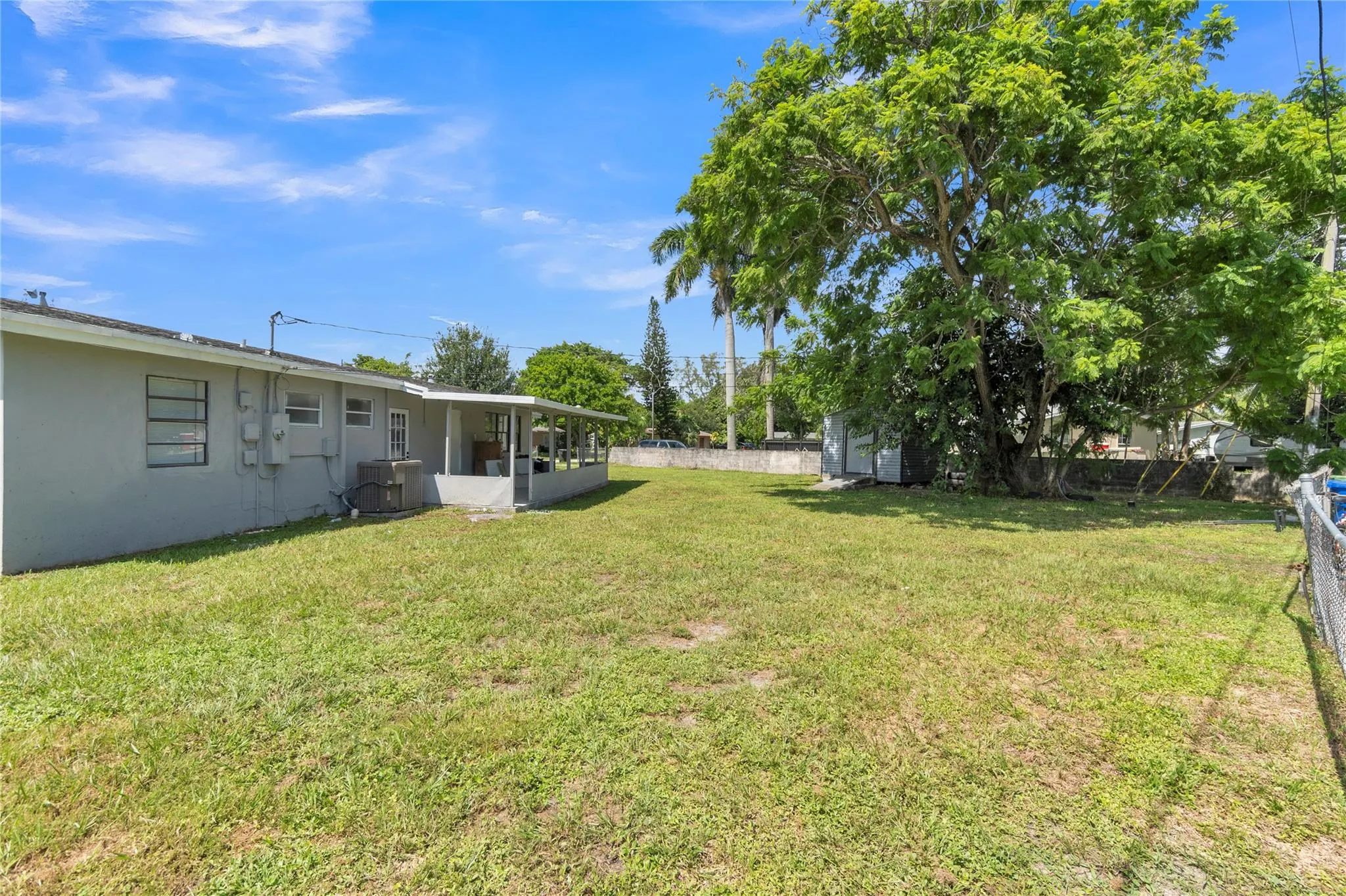 1237 NW 17 Street