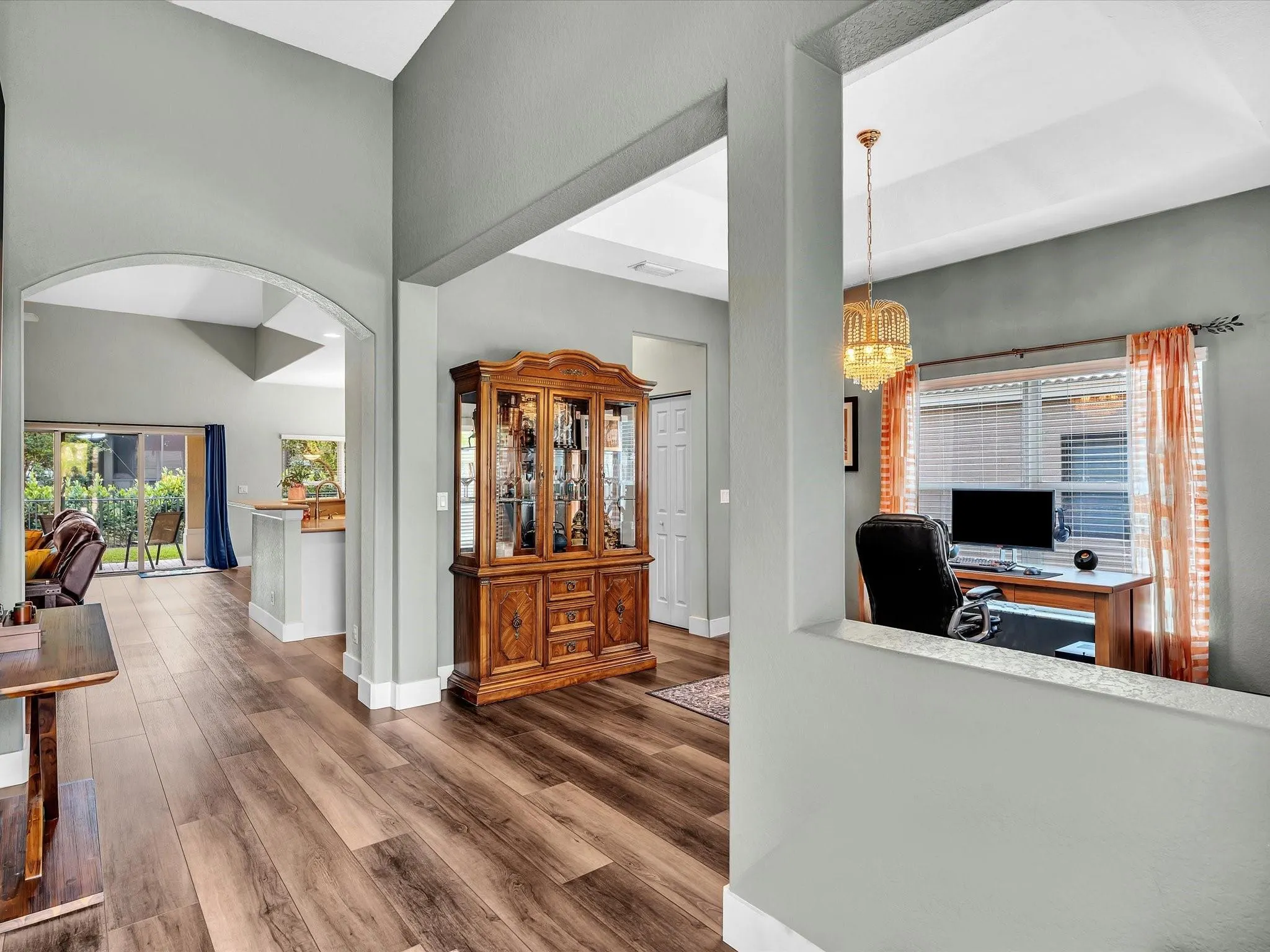 10986 NW 62nd Court