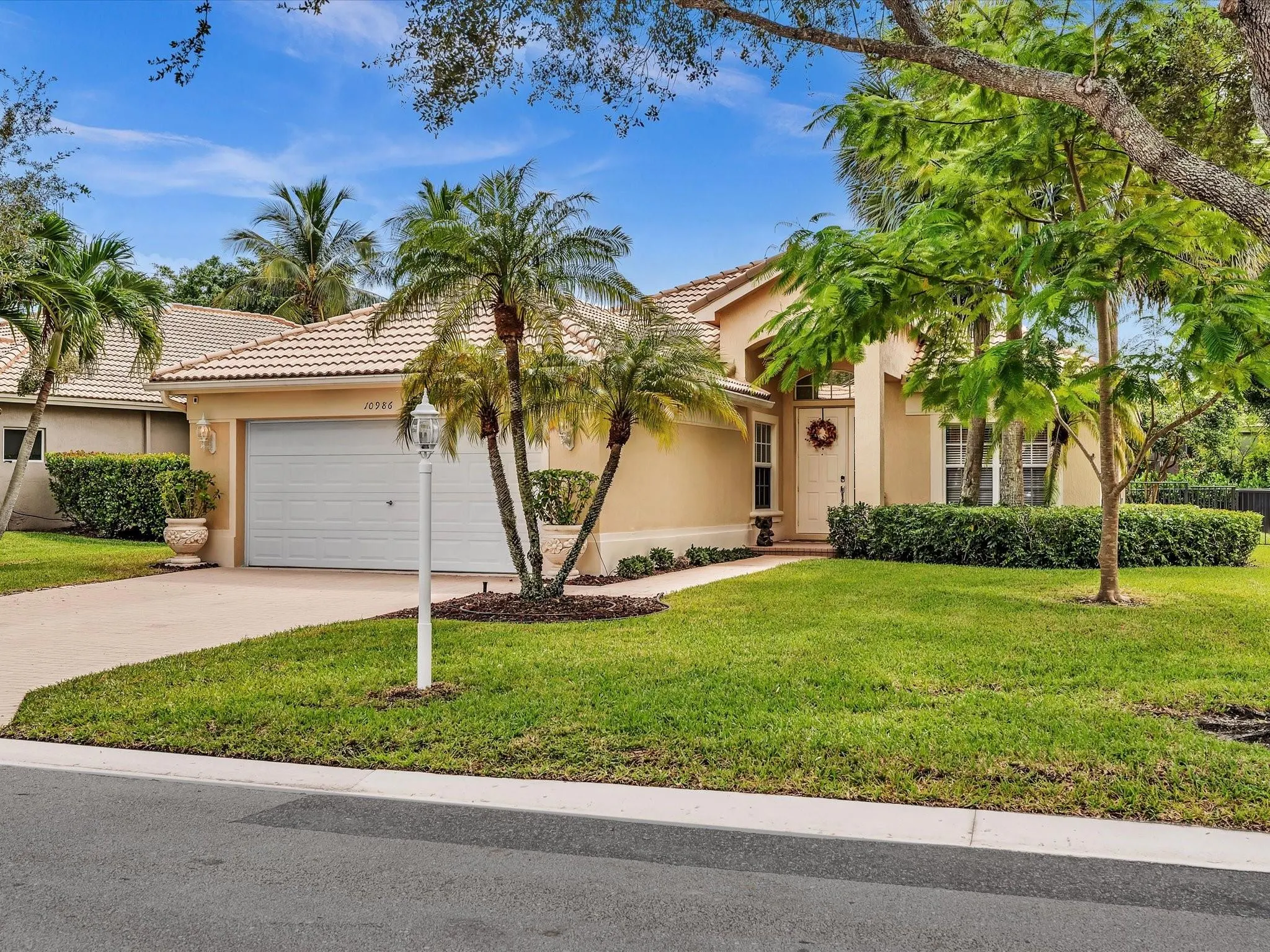 10986 NW 62nd Court