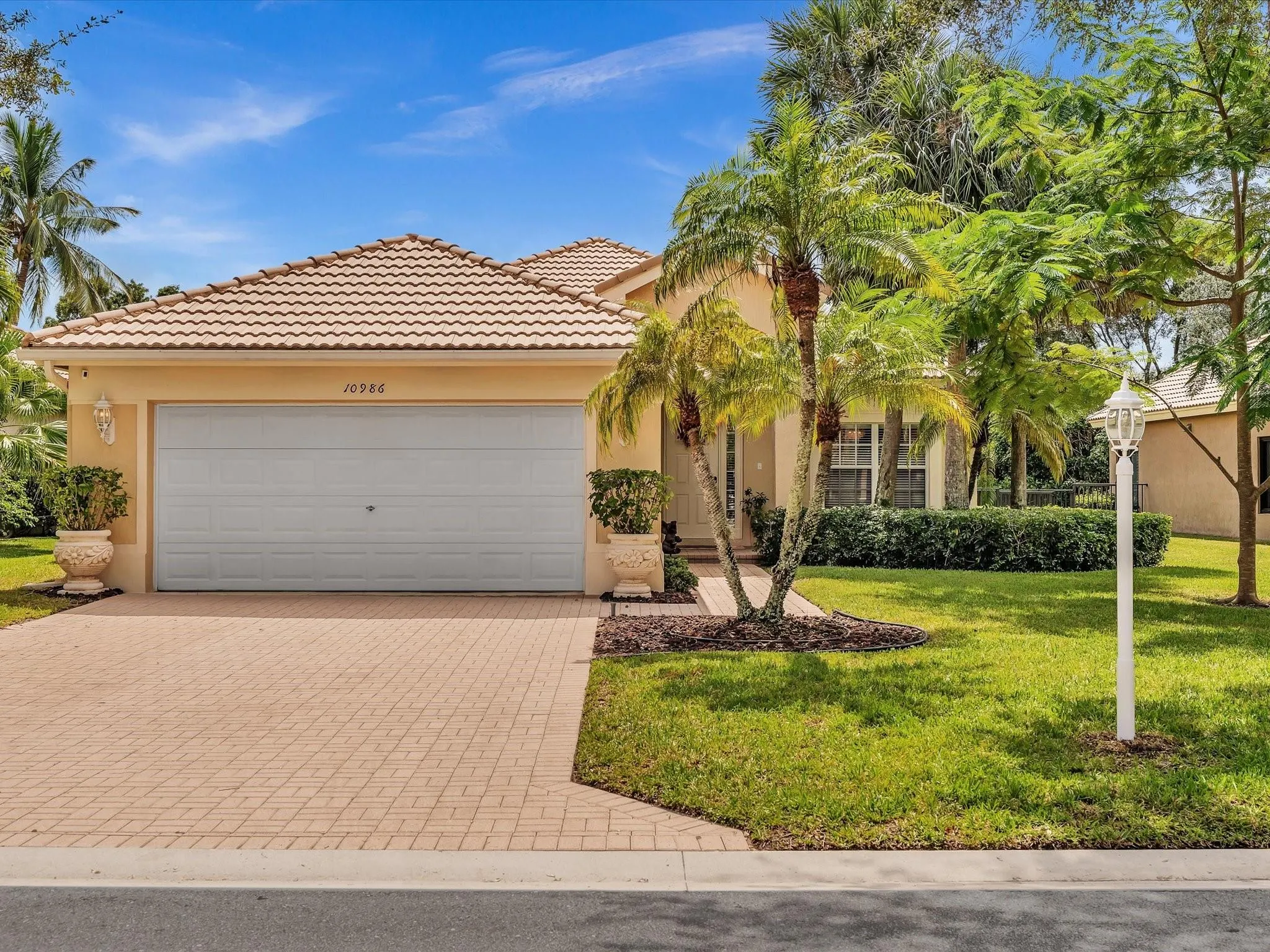 10986 NW 62nd Court