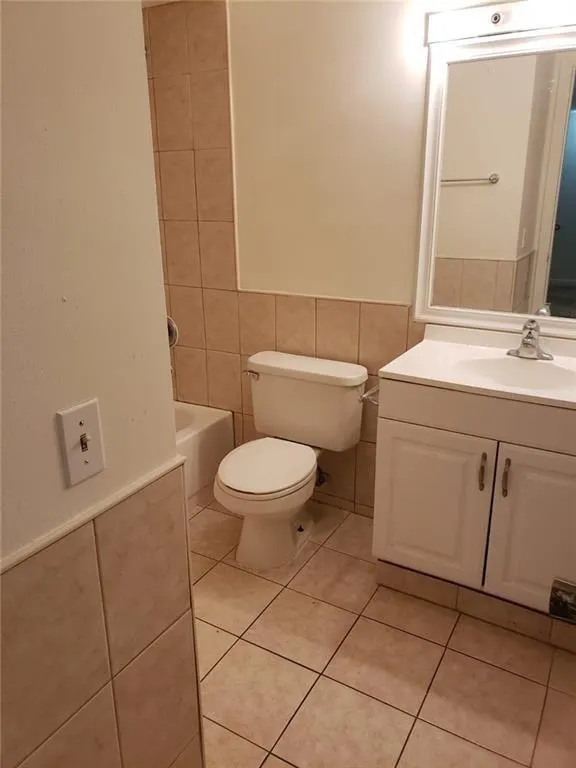 1850 W 72nd Pl, #1850