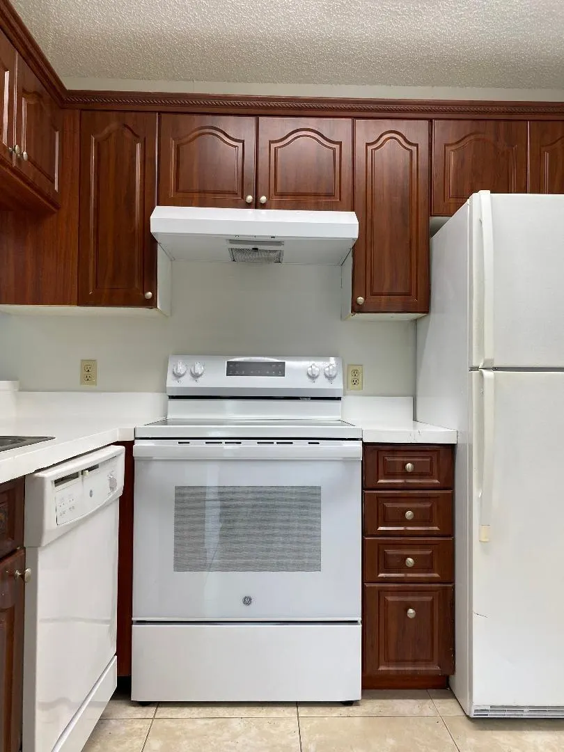 1027 Coral Club Dr, #1027