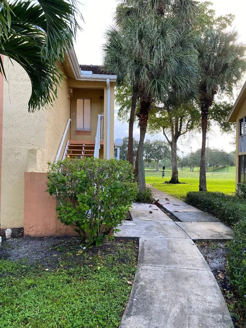 1027 Coral Club Dr, #1027