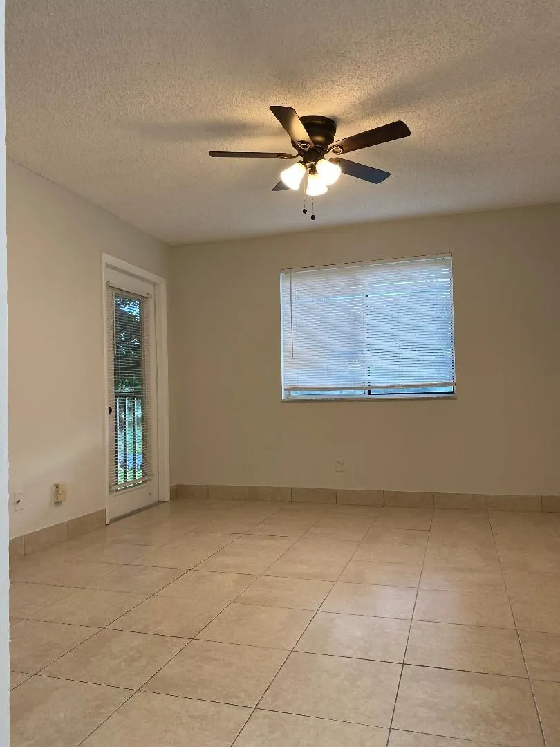 1027 Coral Club Dr, #1027