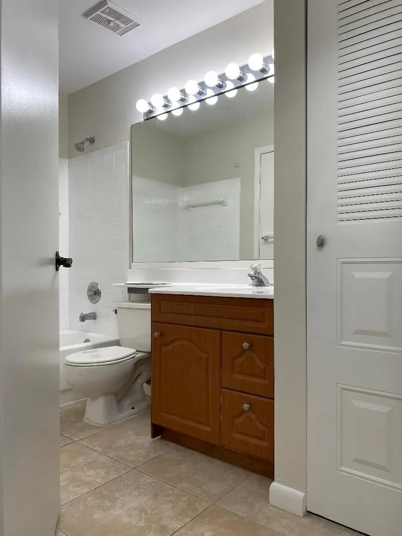 1027 Coral Club Dr, #1027