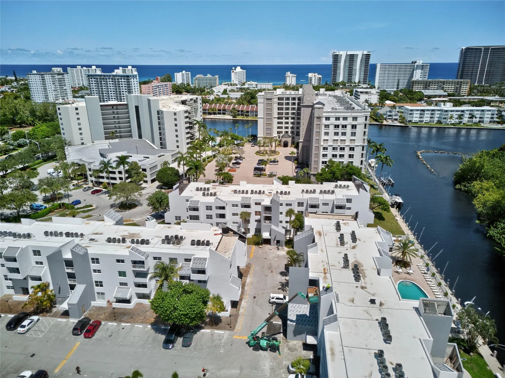 2850 NE 14th St, #410B