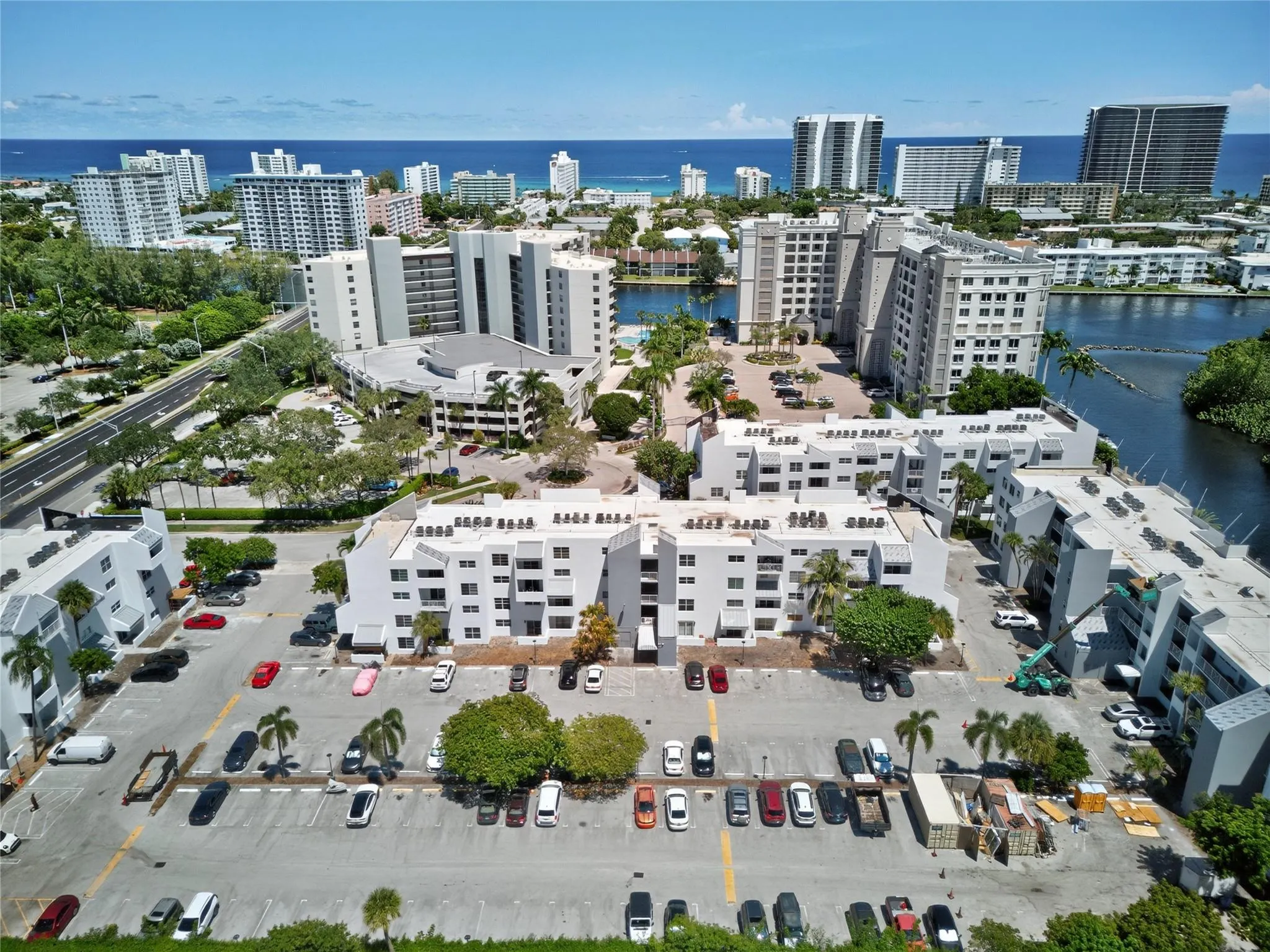 2850 NE 14th St, #410B