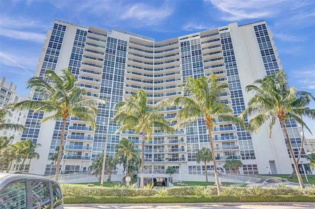 2841 N Ocean Blvd, #303