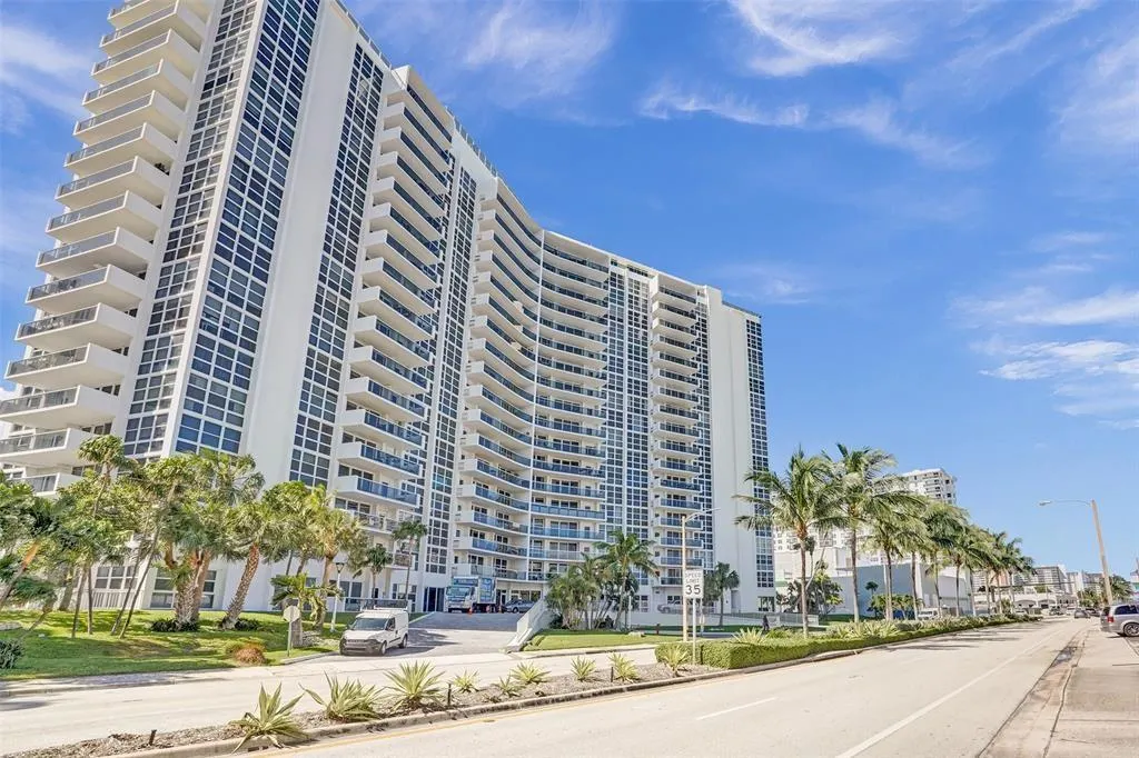 2841 N Ocean Blvd, #303
