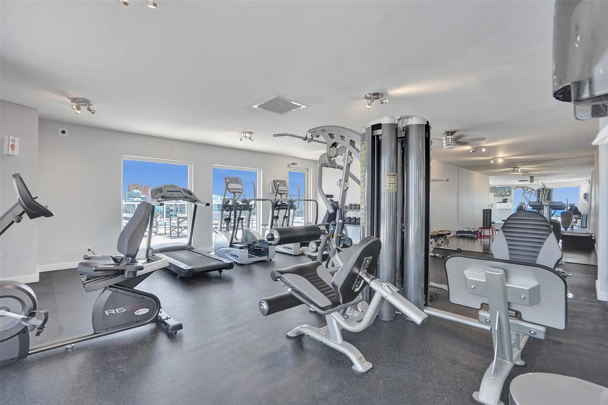2841 N Ocean Blvd, #303