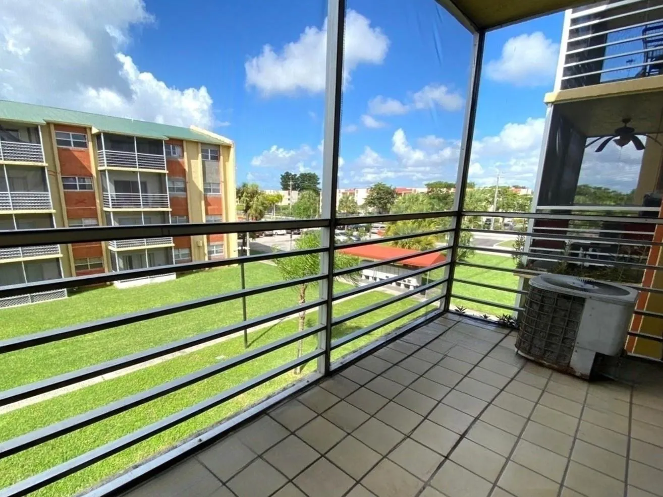 3600 NW 21st St, #303