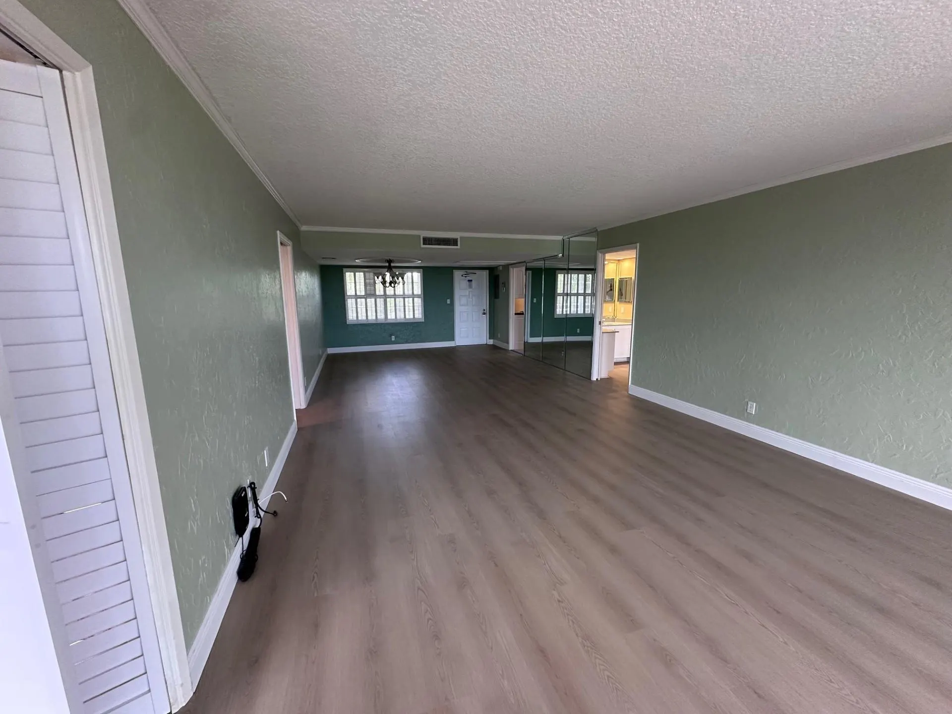 3850 Oaks Clubhouse Dr, #403