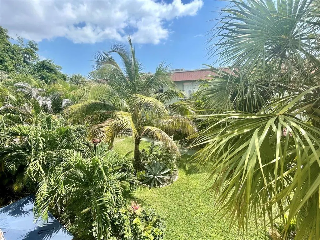 809 W Oakland Park Blvd, #J12