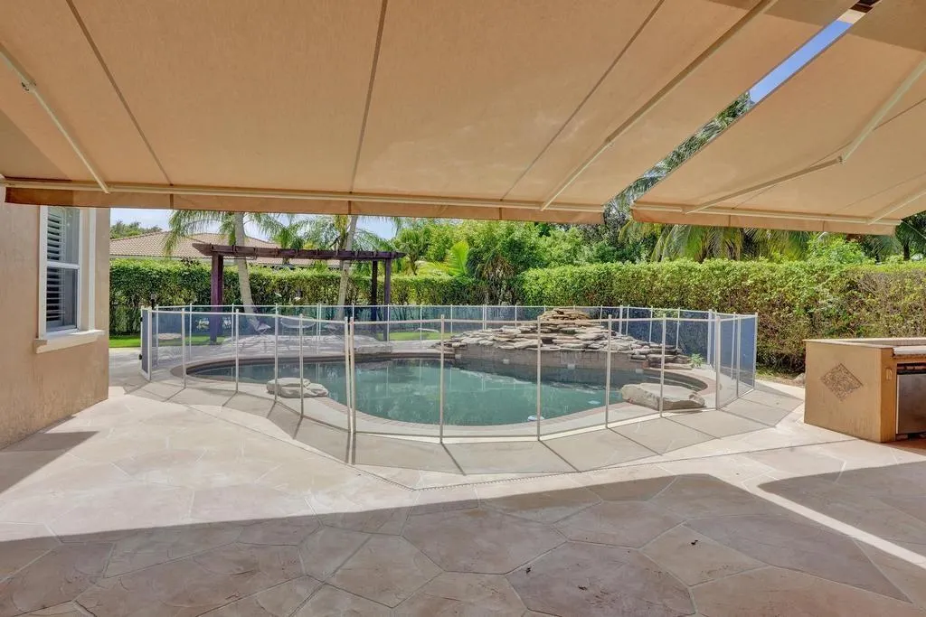 12258 NW 49th St