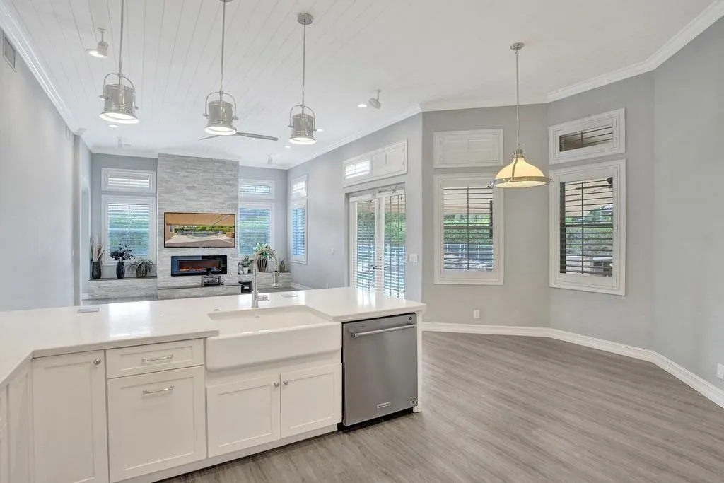 12258 NW 49th St
